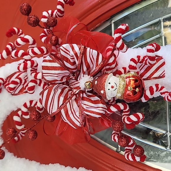 Handmade Christmas Candy Cane Wreath - Picture 2 of 6